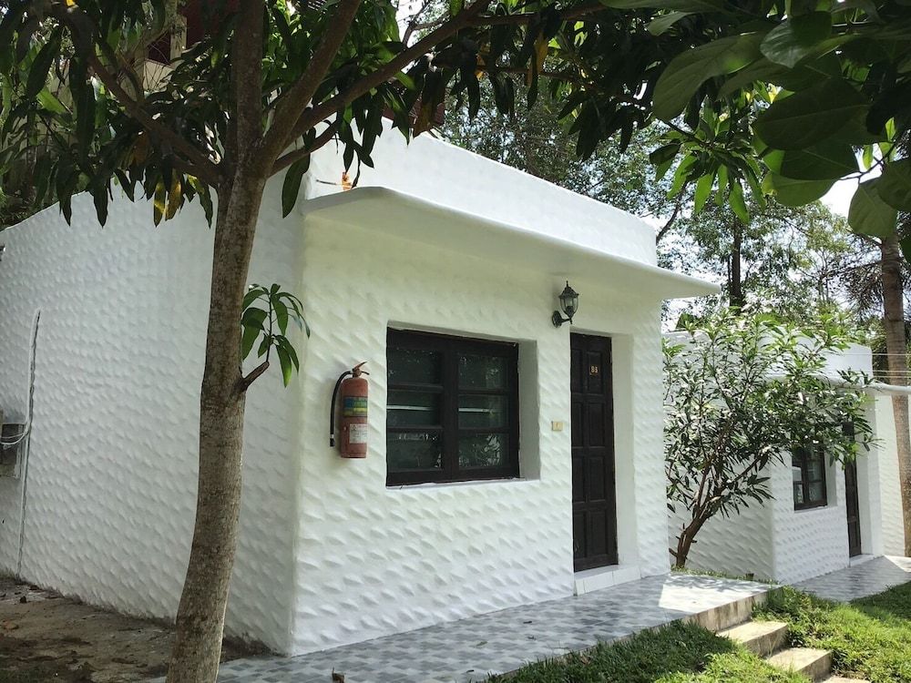 undefined Baan Aunrak Koh Chang