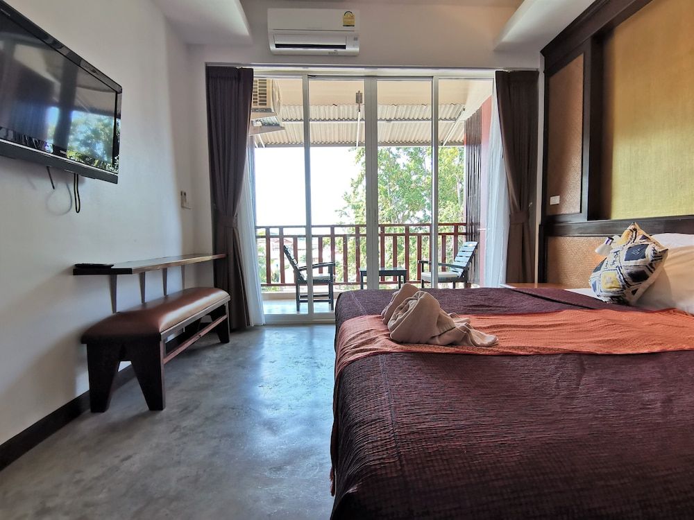 Lanta For Rest Boutique Deluxe Double Room 4