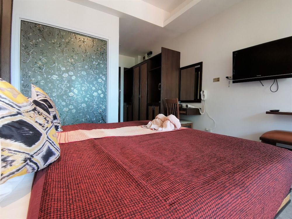Lanta For Rest Boutique Deluxe Double Room 2