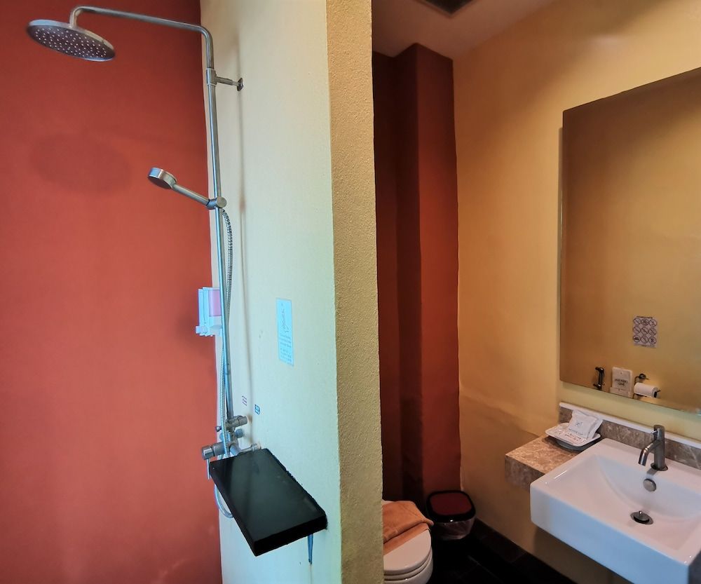 Lanta For Rest Boutique Deluxe Twin Room 9