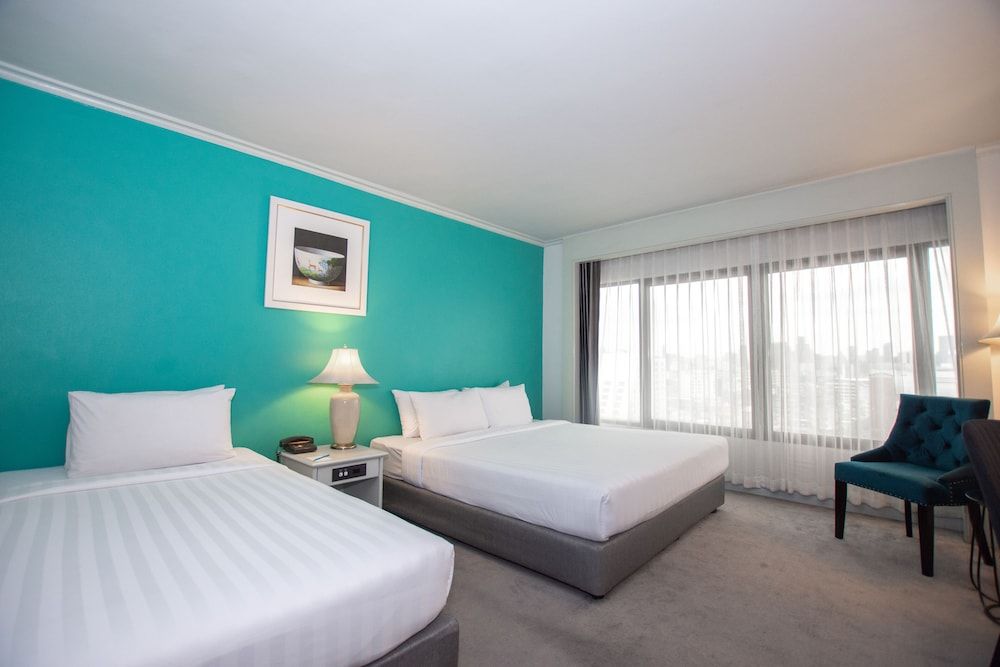 Superior Triple Room, City View