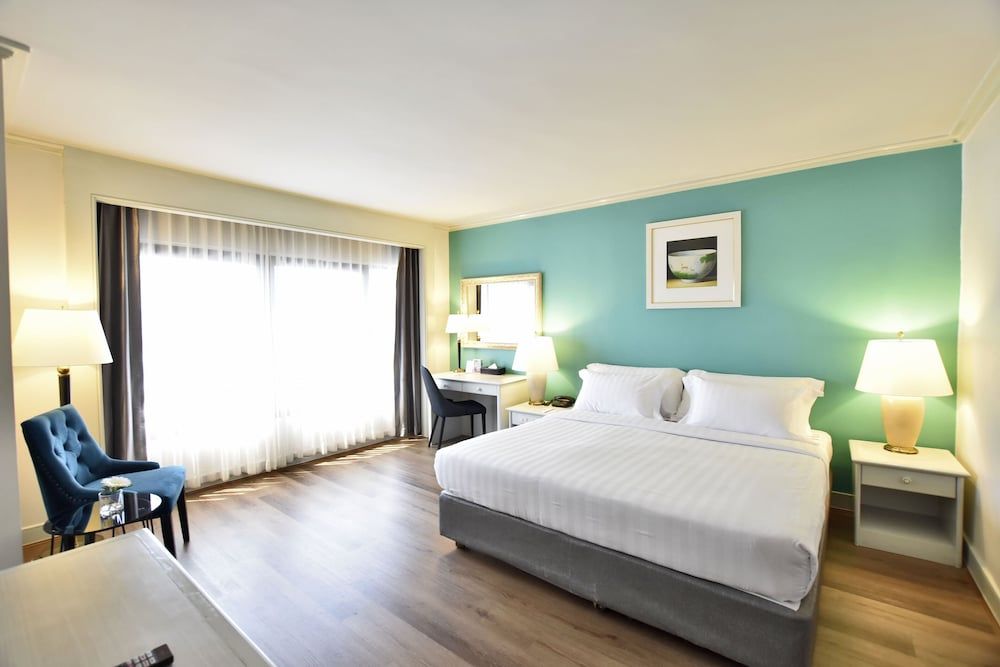 Superior Double Room, City View