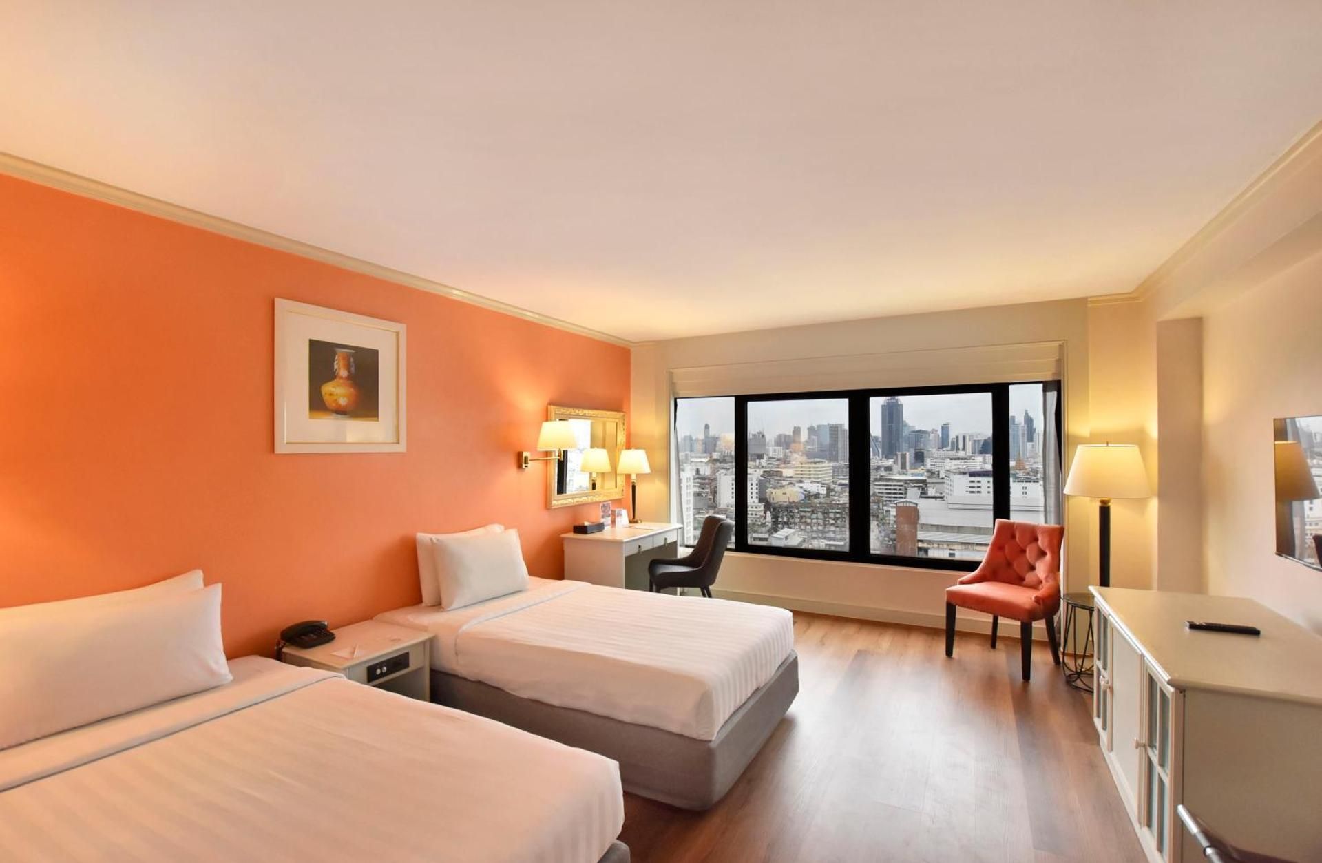 Deluxe River View Twin Room