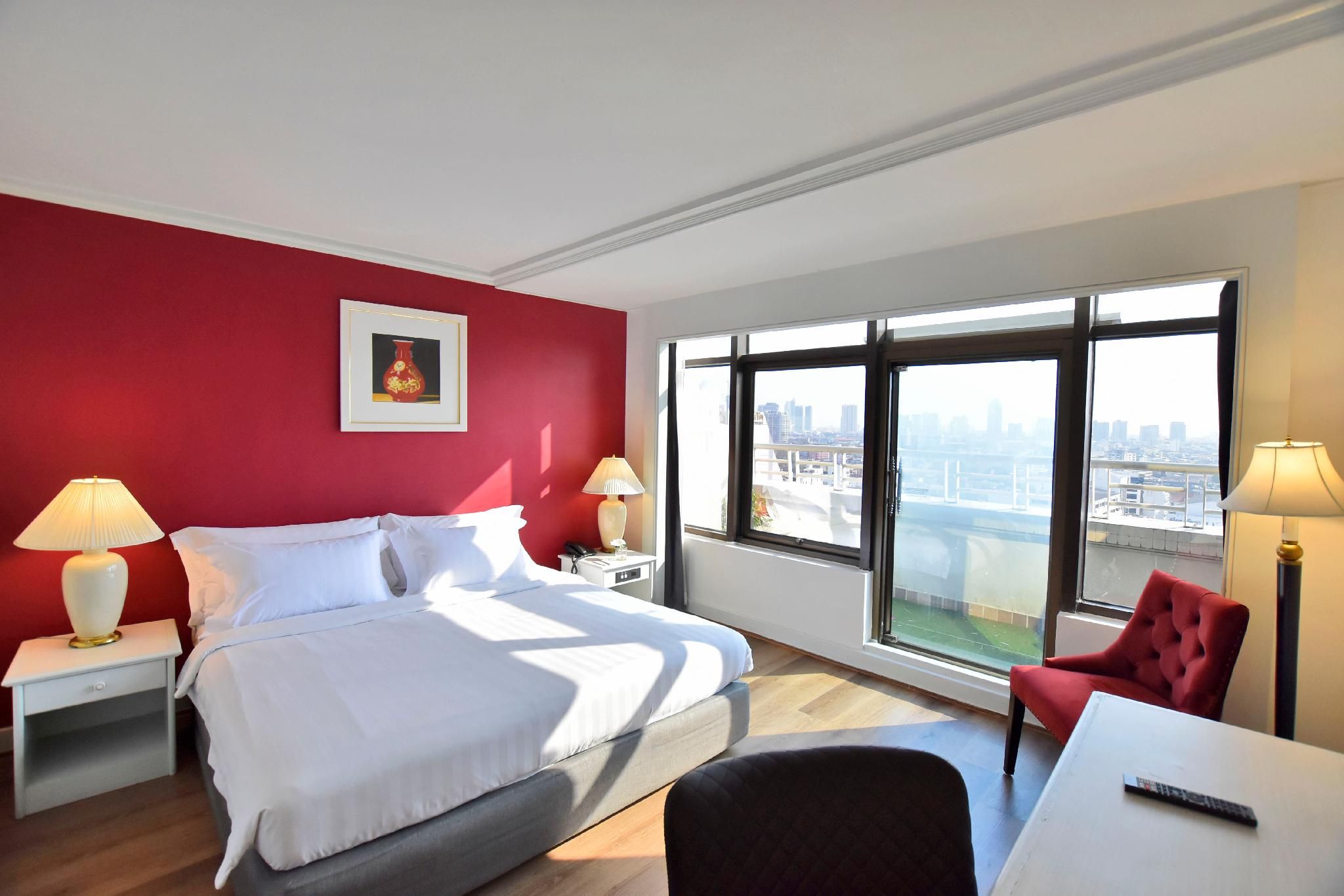 Superior River View Room with Balcony