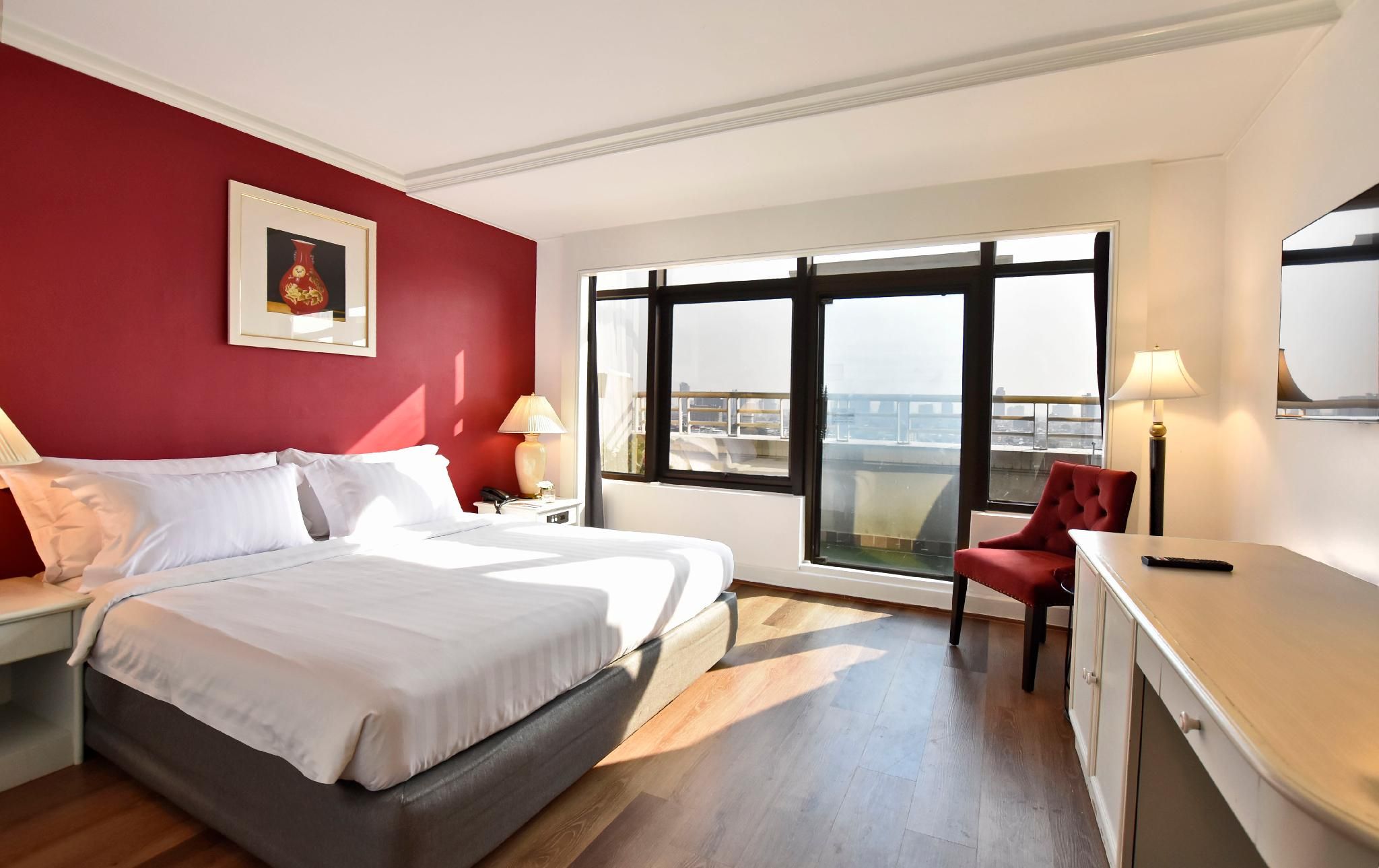 Superior River View Room with Balcony