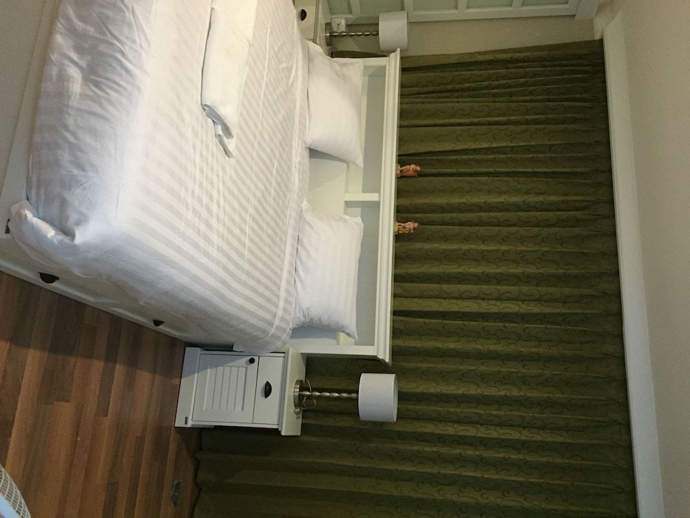 Studio with Sofa Bed E205
