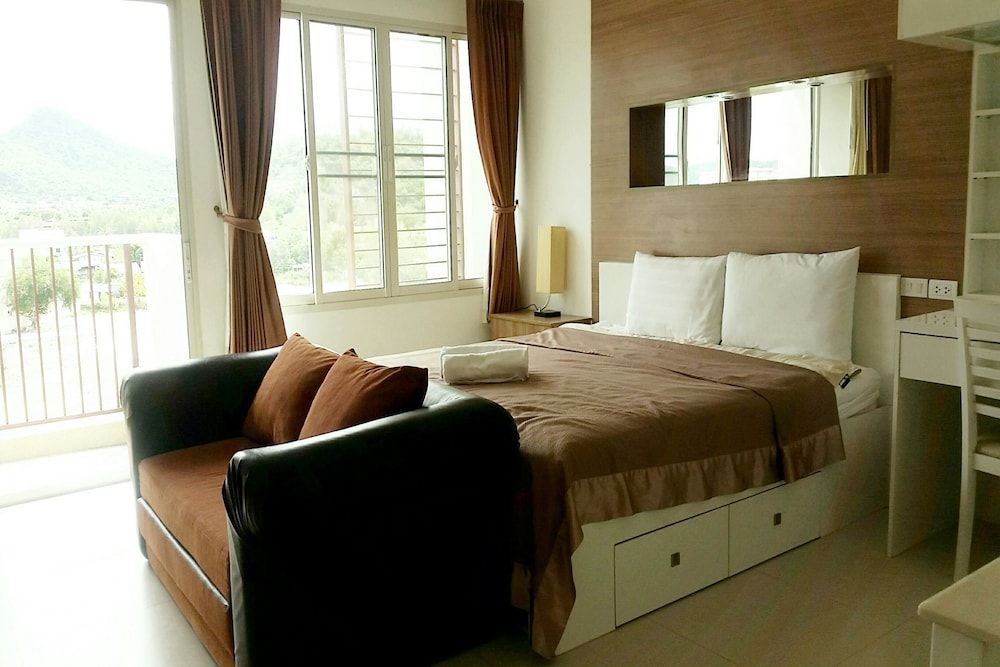 Studio, 1 King Bed