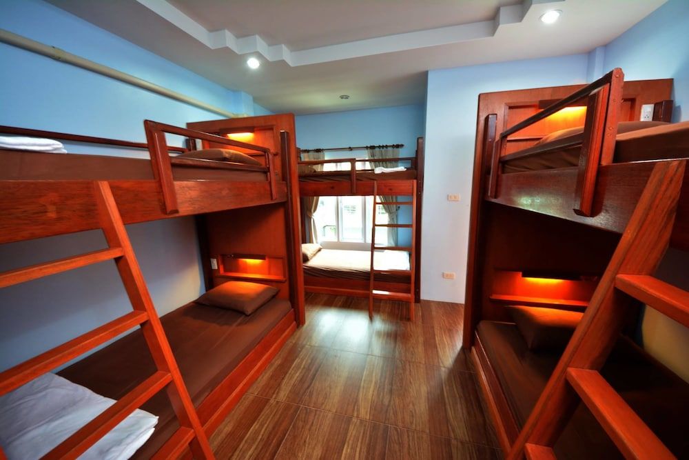 Phangan Barsay Hostel