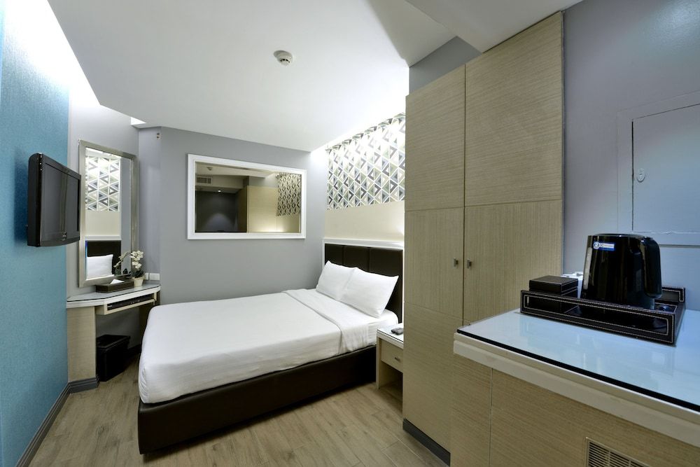 Prestige Suites Nana Standard Double 3