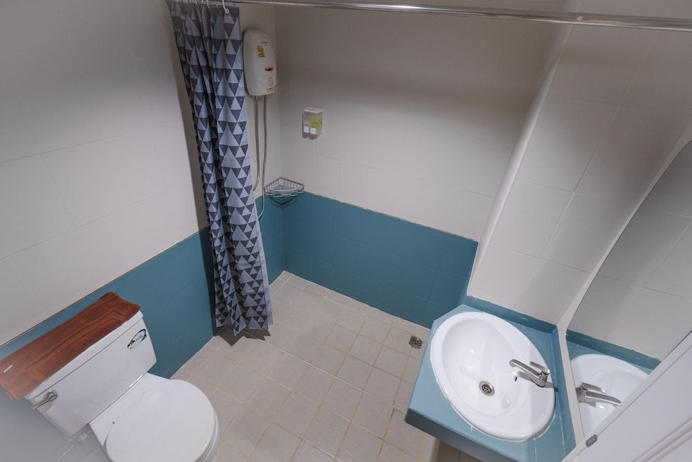 Don Muang Hotel Family for 5 7