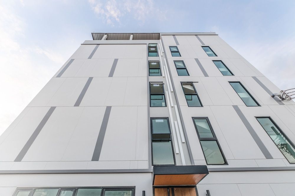 undefined Don Muang Hotel