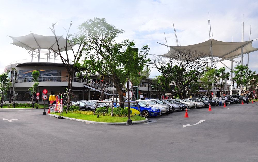 undefined Sky Dome Resotel 9