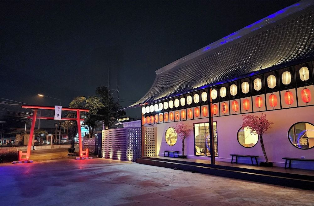 undefined Sky Dome Resotel 6