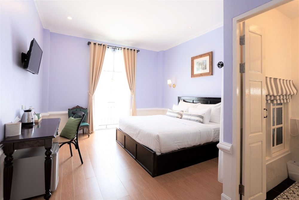 Classic Double Room, 1 King Bed, Balcony, Annex Building