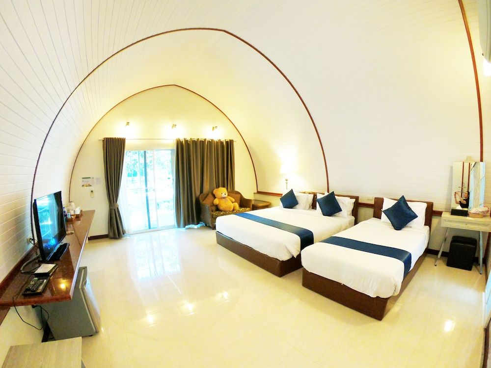Khaoyai Fantasy Resort Family Triple Room, 1 Bedroom 4