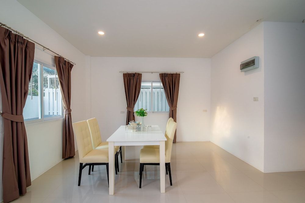 Mondara Vacation Home Six Bedrooms House Family Pool Villa 11