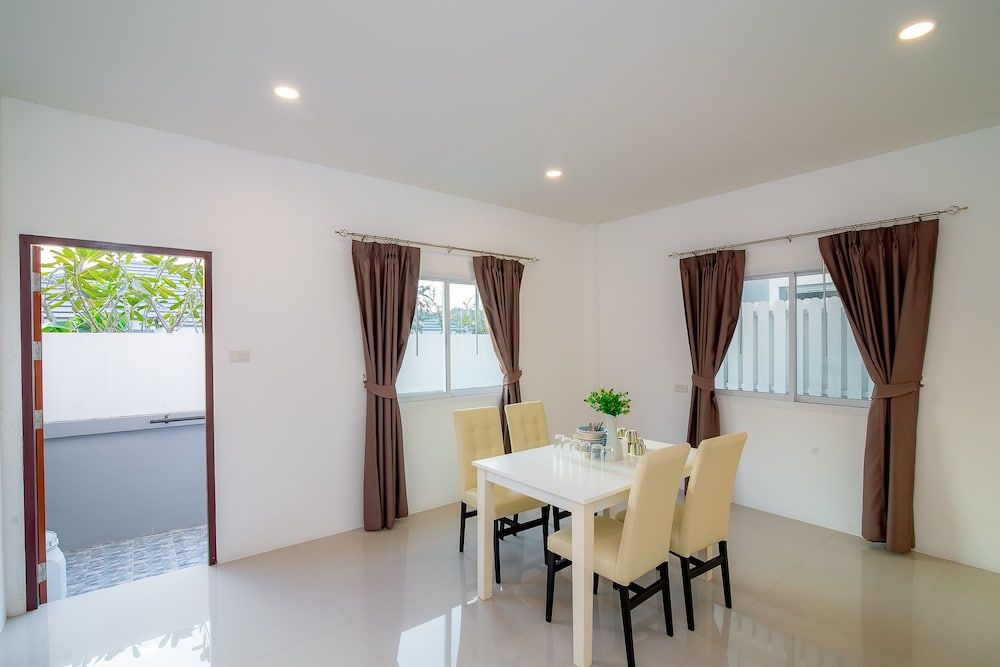 Mondara Vacation Home Six Bedrooms House Family Pool Villa 10