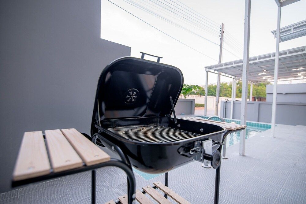 Mondara Vacation Home Six Bedrooms House Family Pool Villa 5