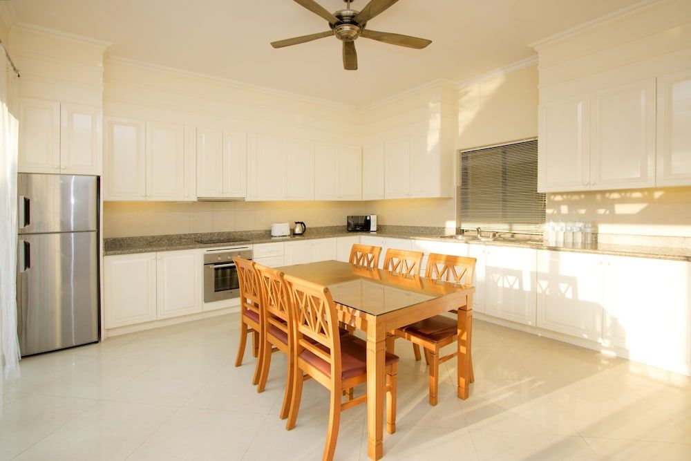 undefined Avoca Pool Villas 8