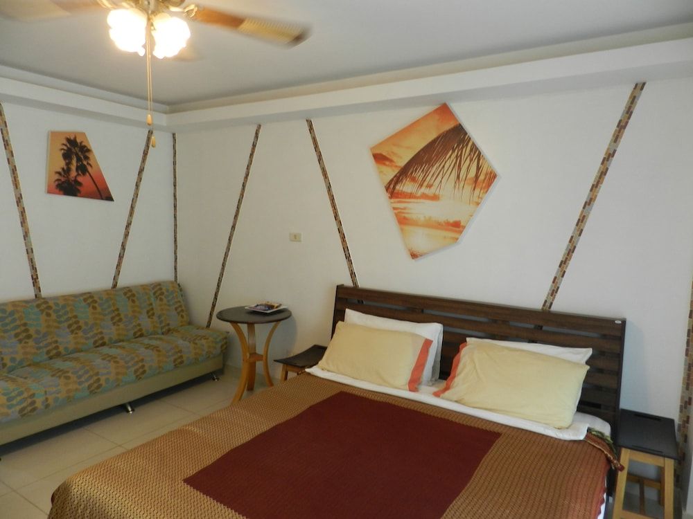 Apartments Alex Group NEOcondo Pattaya Deluxe Studio Suite, Refrigerator & Microwave, Pool View 2