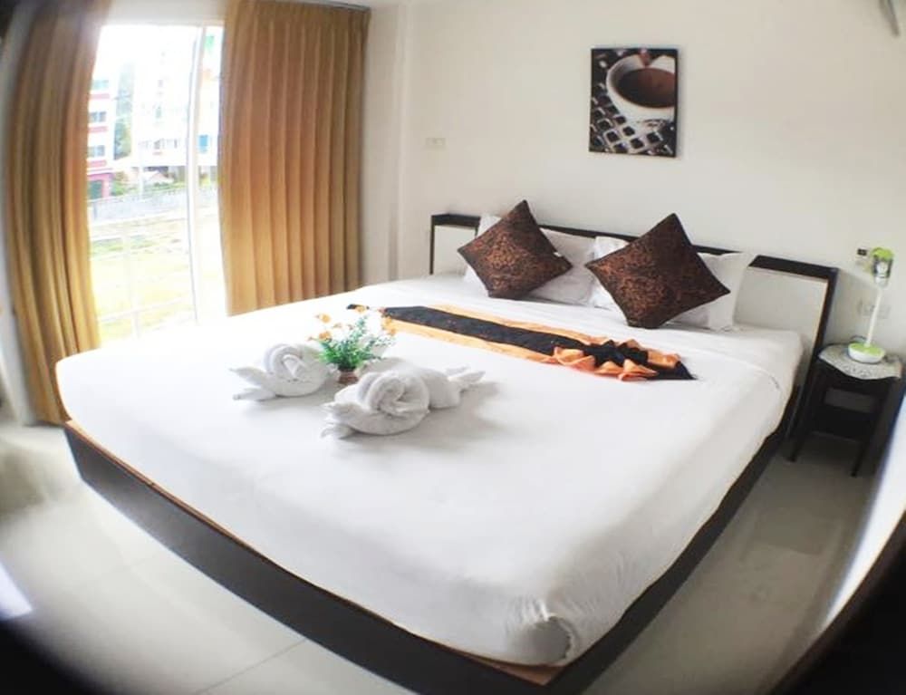 Swiss House Superior Room with Balcony 29