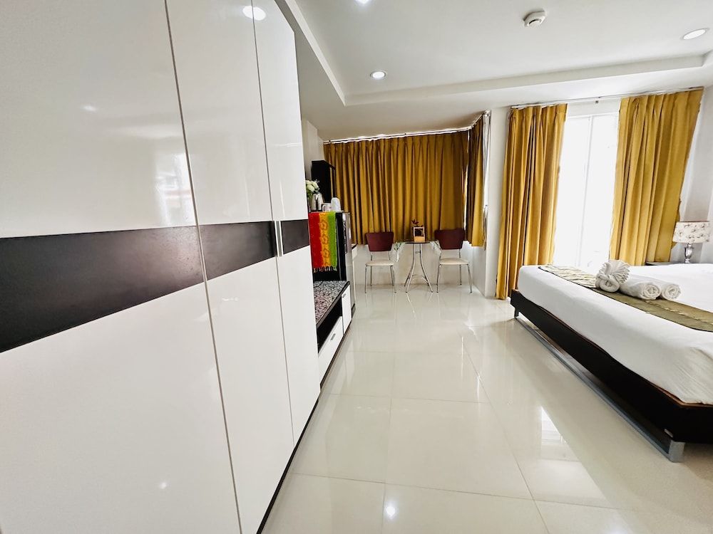 Swiss House Superior Room with Balcony 24