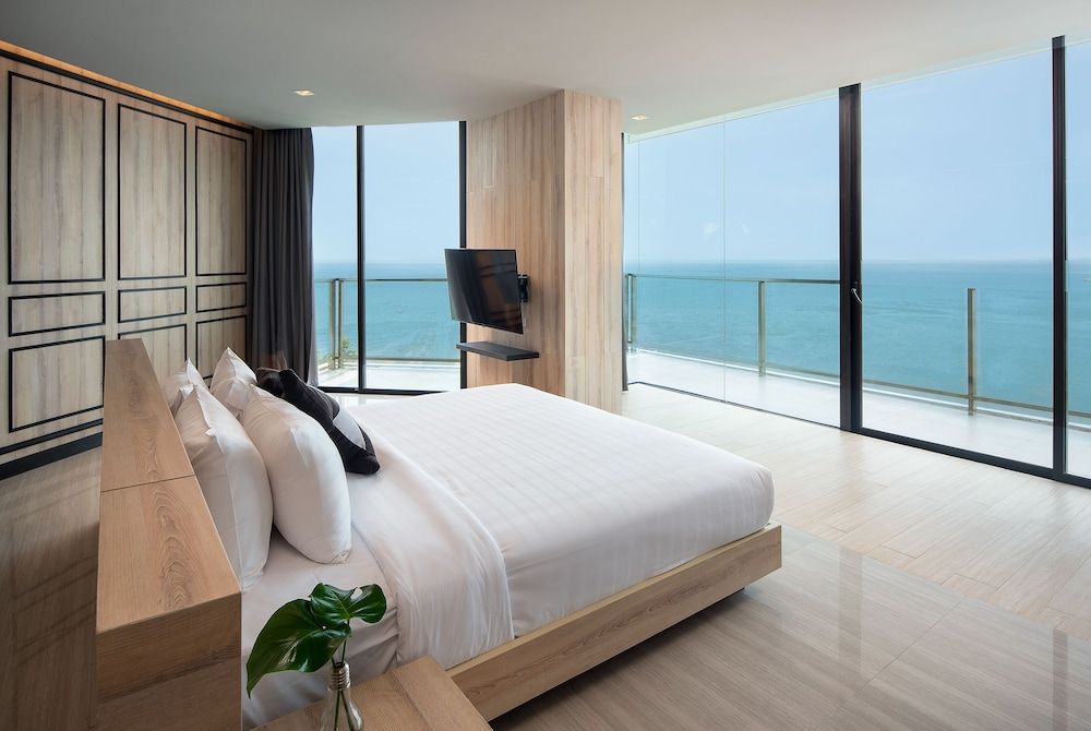 Tsix5 Phenomenal Hotel Pattaya