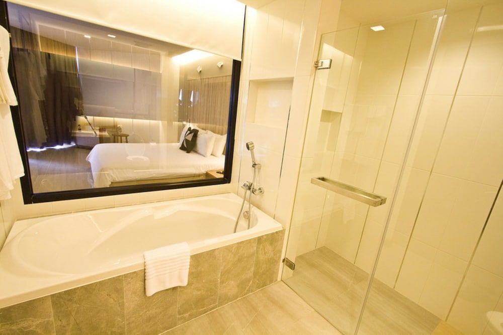 Tsix5 Phenomenal Hotel Pattaya Deluxe 12