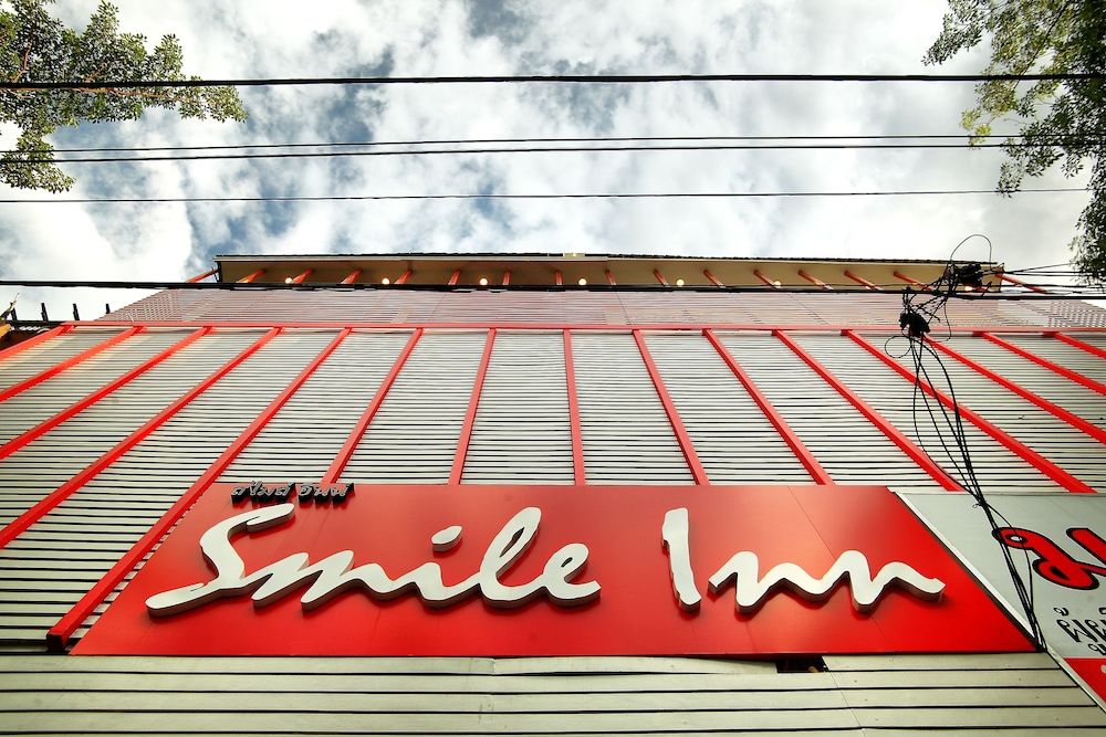 undefined Smile Inn