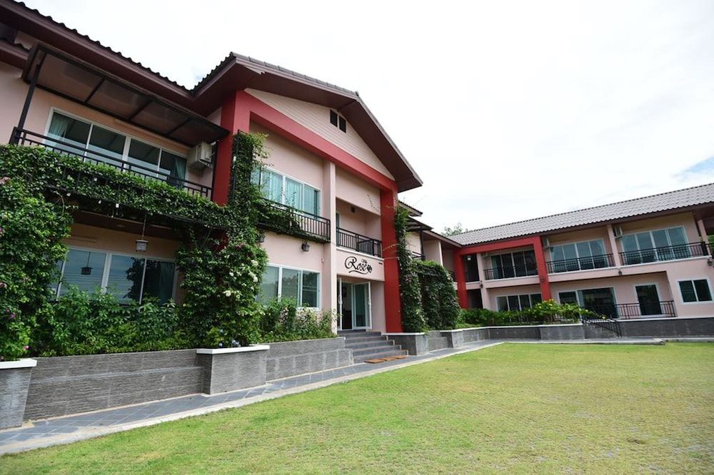 undefined Rose Villa Resort 4