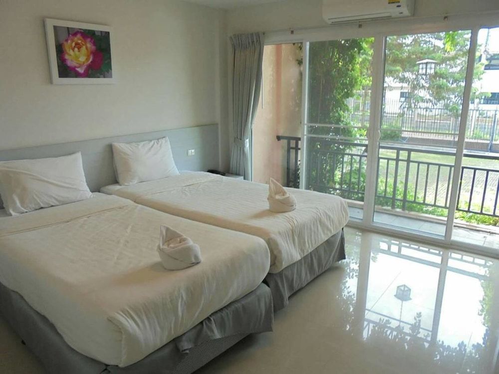 undefined Rose Villa Resort