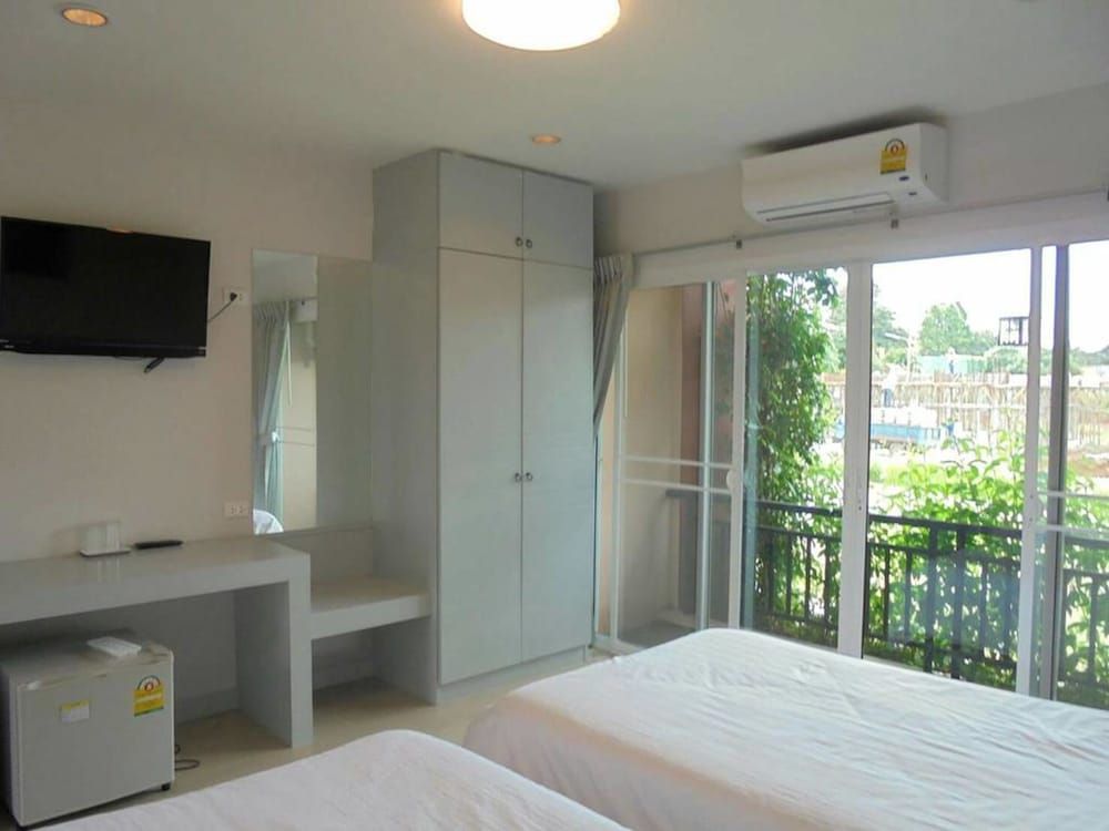 undefined Rose Villa Resort 7