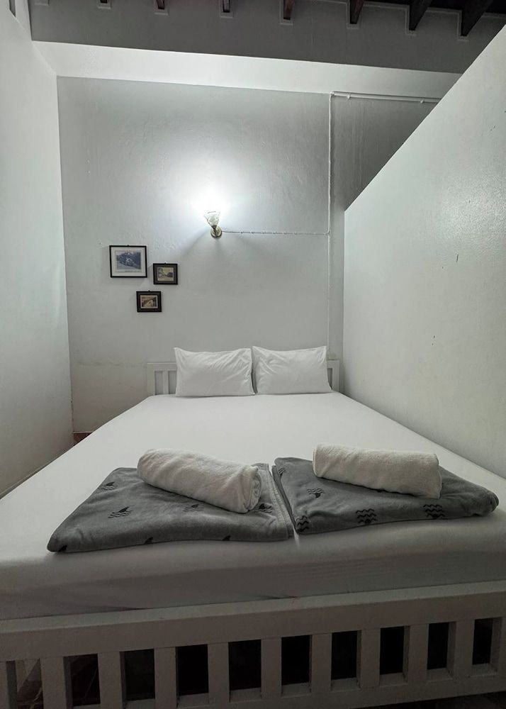 Phuket Old Town Hostel Standard Fresh Air Room (Fan) 4