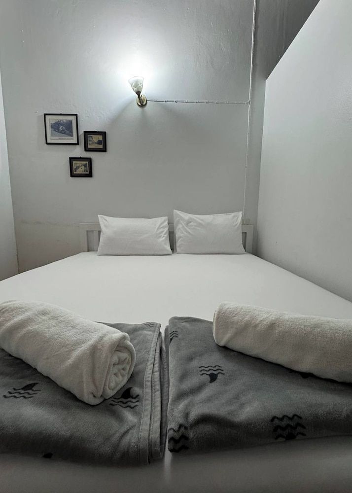Phuket Old Town Hostel Standard Fresh Air Room (Fan) 3