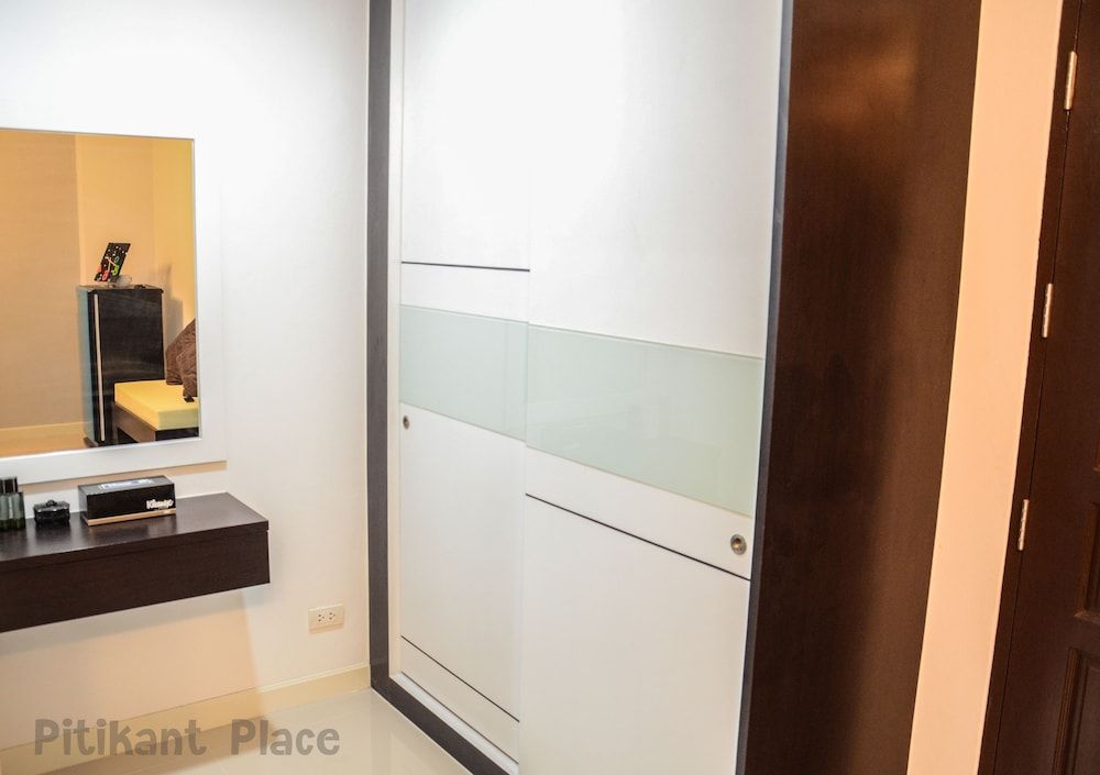 Pitikant Place Deluxe Room 20