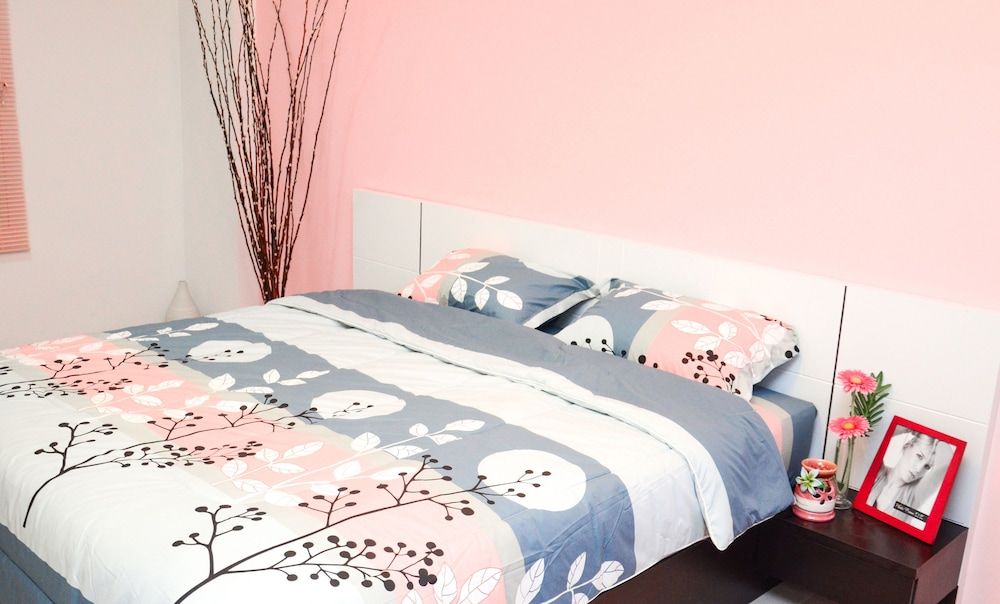 Pitikant Place Deluxe Room 12