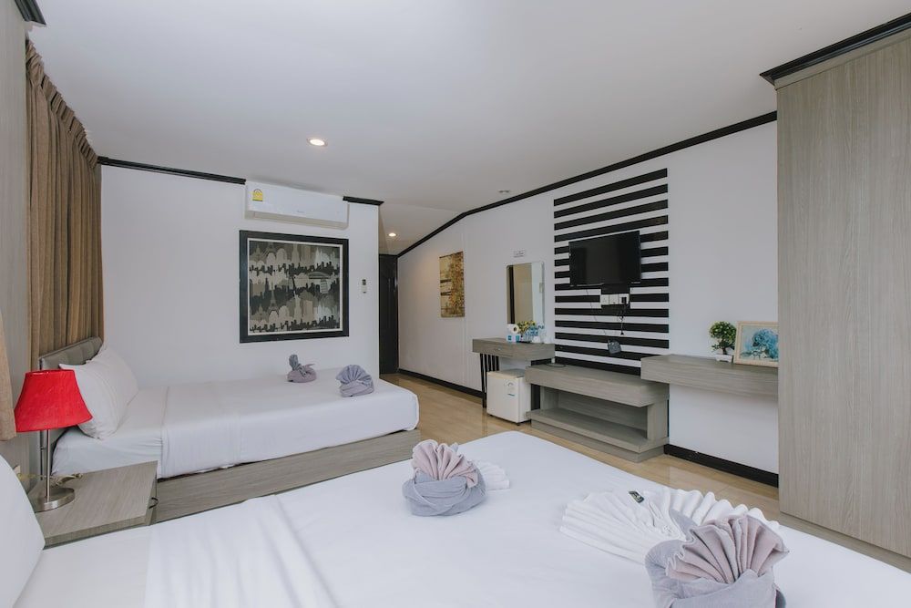 Standard Apartment, 3 Bedrooms (Rooftop)