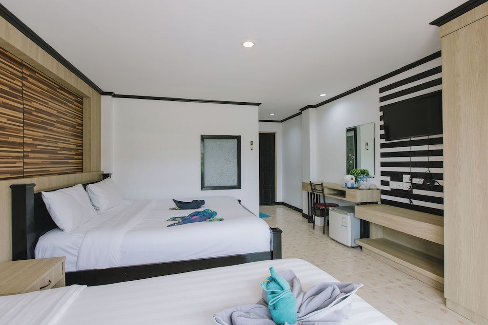 Royal Beach Residence Superior Triple Room 3