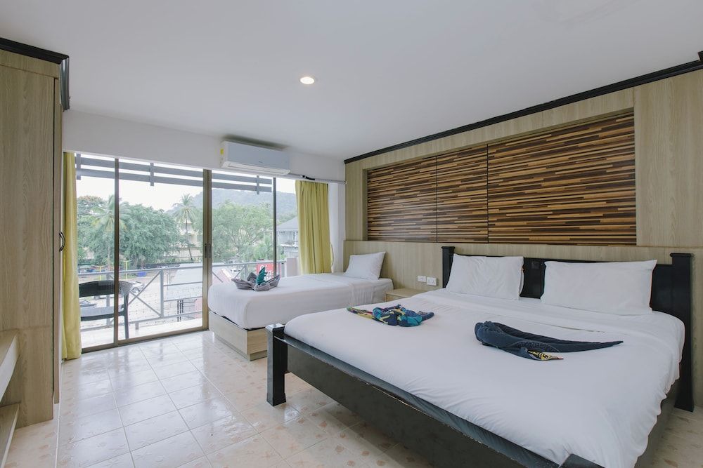 Royal Beach Residence Superior Triple Room 2
