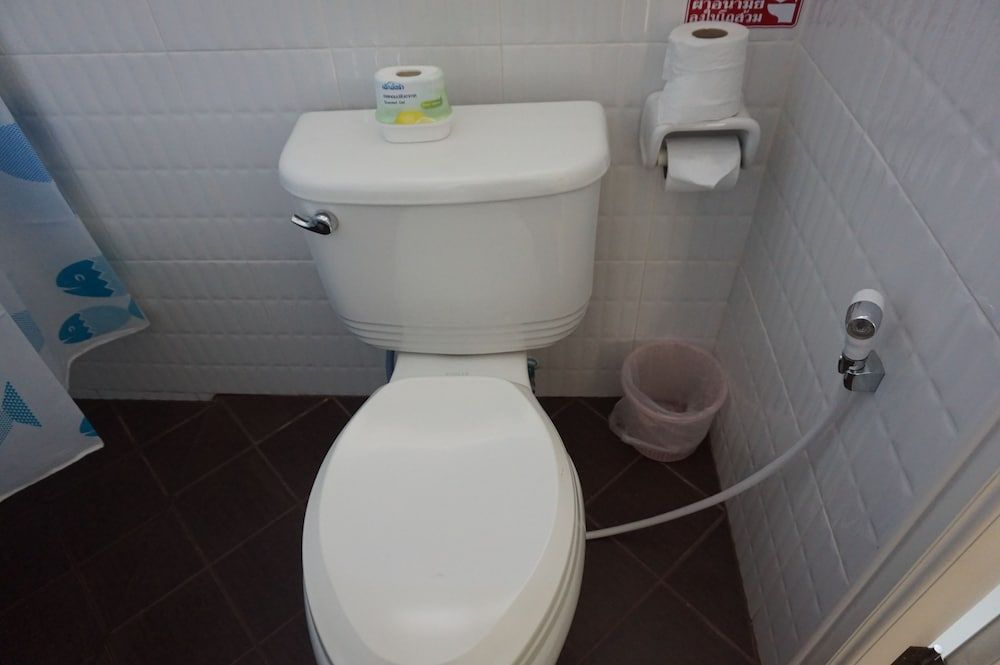 Thatphanom Place Standard King Bed 15