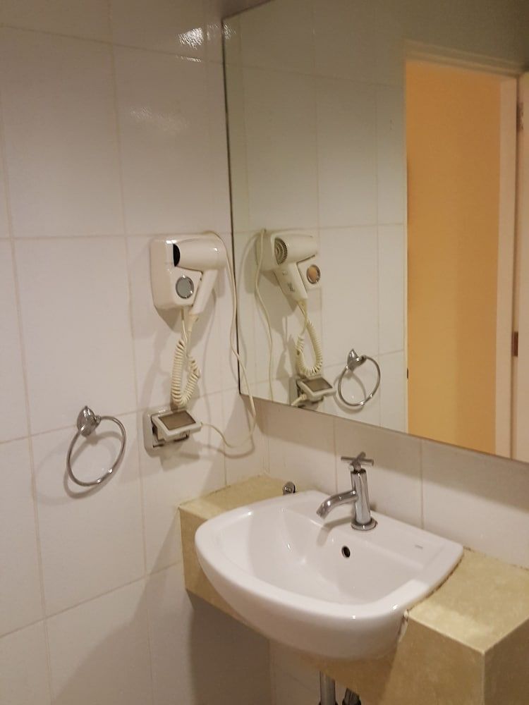 W 21 Hotel Bangkok Superior Room, 2 Queen Beds 4