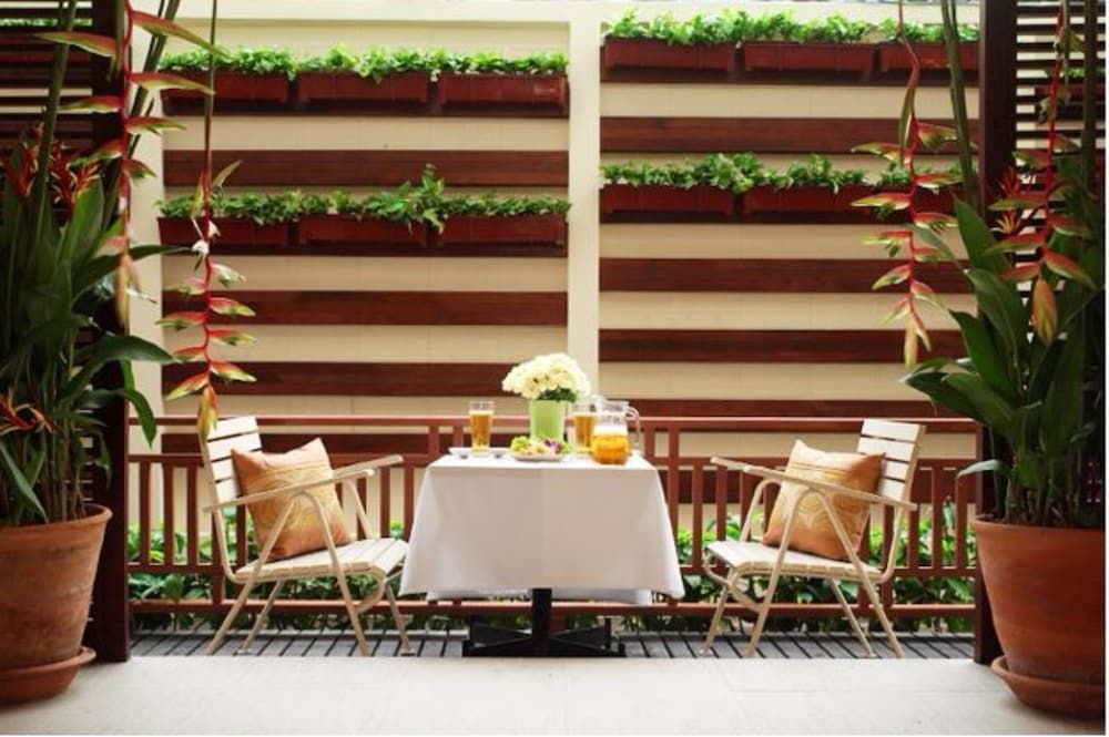 undefined The Rose Hotel Bangkok 4