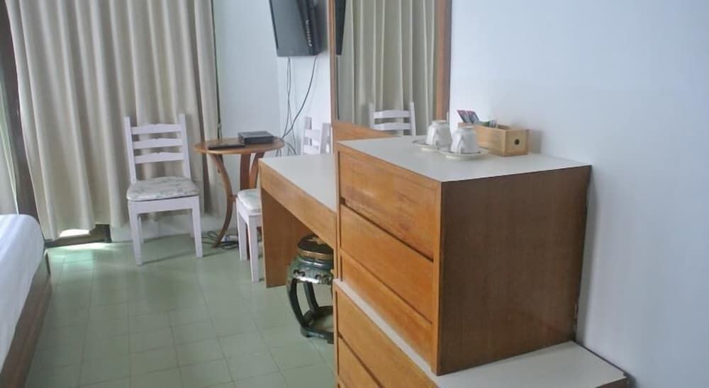 Oriental Smile Hotel Deluxe Double 5