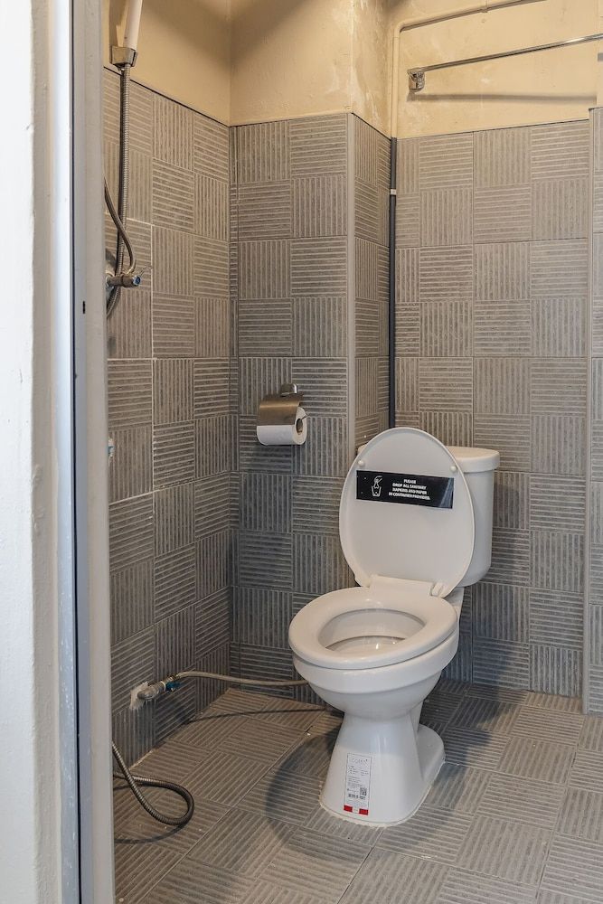 The Neighbor Hoot Hostel & Cafe Elite Shared Dormitory 9