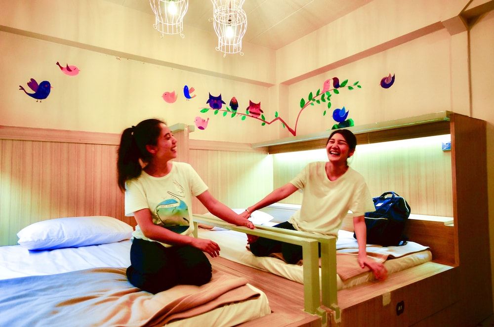 The Neighbor Hoot Hostel & Cafe Twin Deluxe room with private bathroom 5