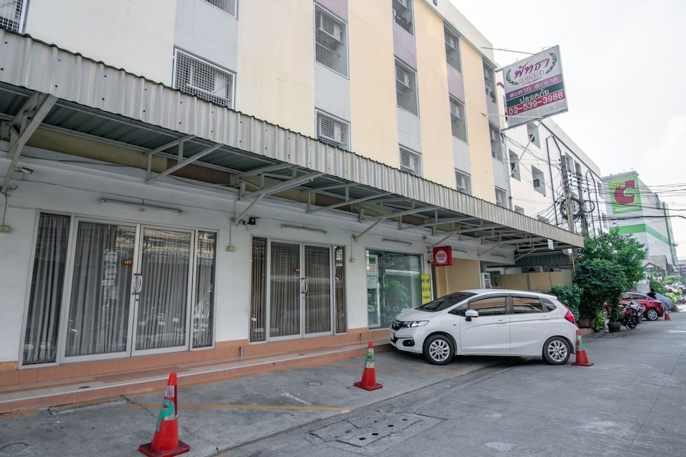 undefined Patta Place