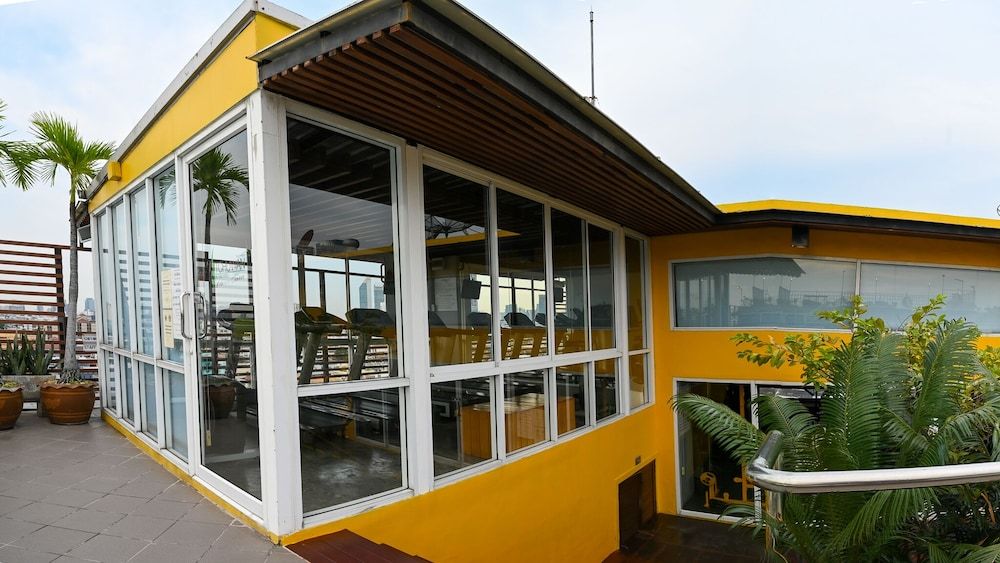 undefined Witchuwan Sport & Spa Apartel 2