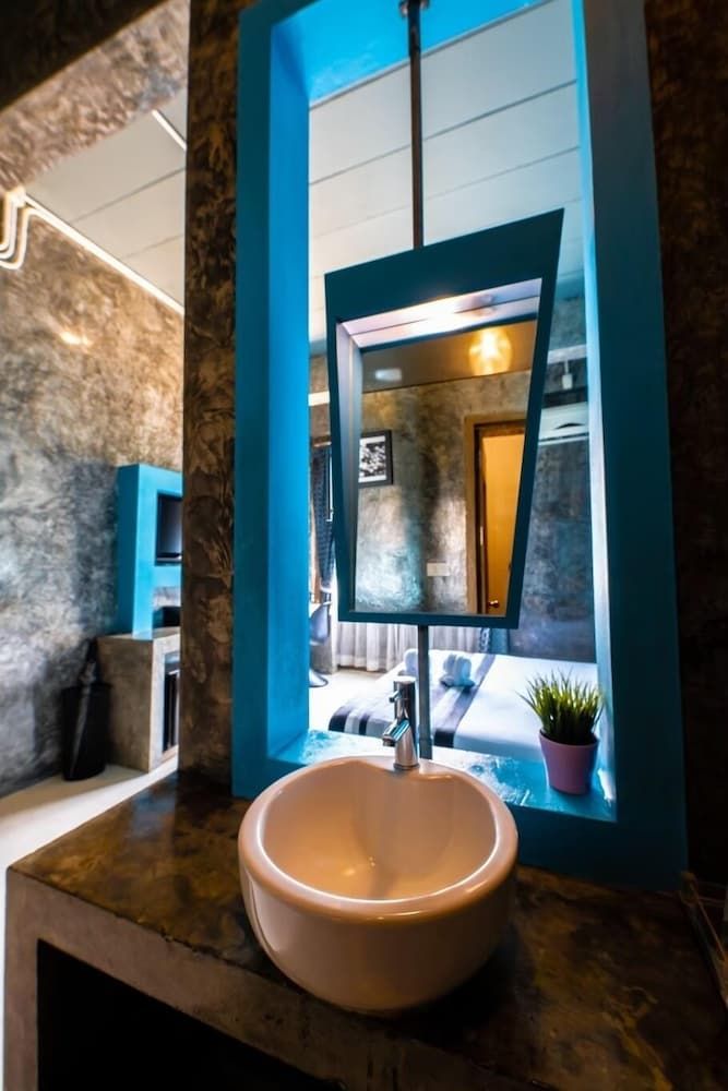 The b Ranong Trend Hotel Deluxe Room 6