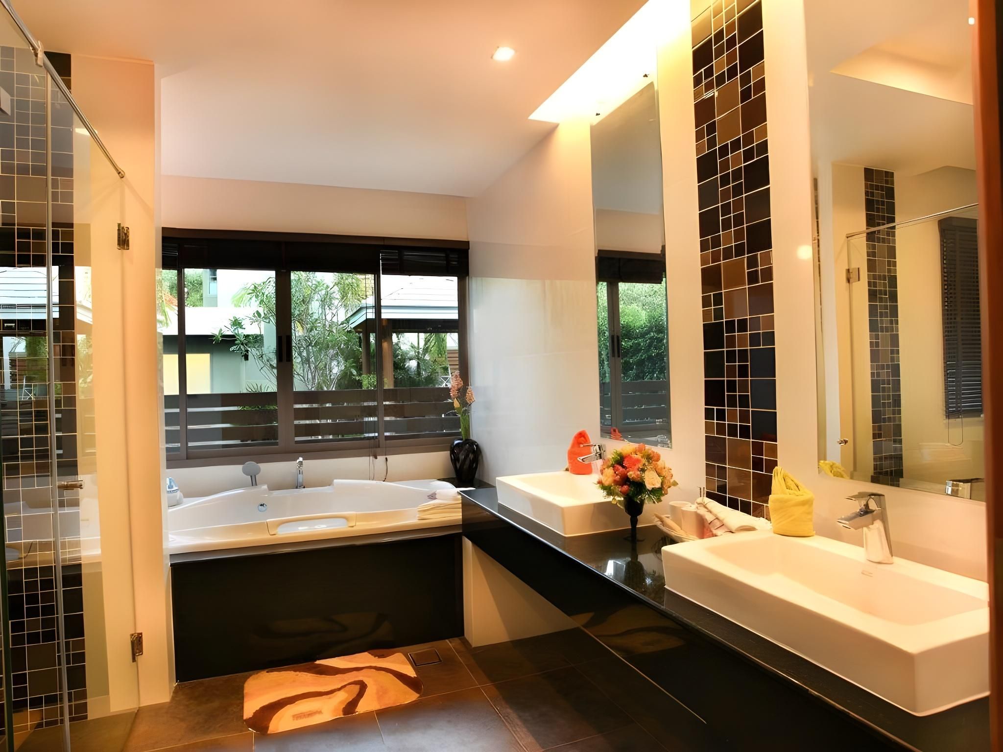 Chalong Miracle Lakeview Resort & Spa Pool Villa Three Bedrooms 2