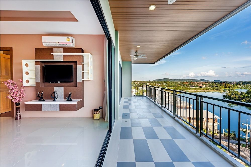 Chalong Miracle Lakeview Resort & Spa Family Suite (Double), Balcony 9